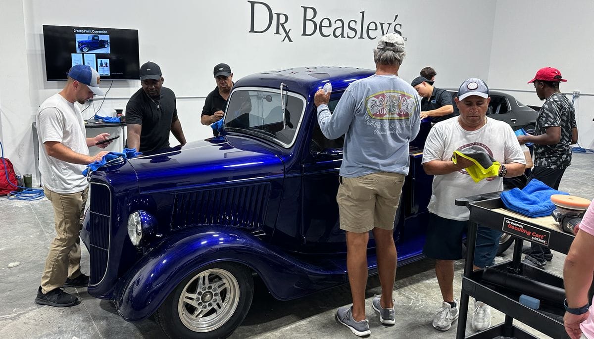 dr-beasley-s-1-day-detailing-class-kurs-mit-mike-phillips-2025 image 4